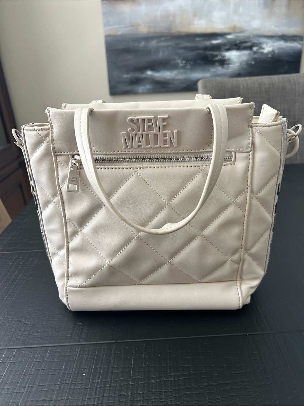 Steve Madden Cream Quilted Tote with Logo and removable  cross body strap - Picture 7 of 14